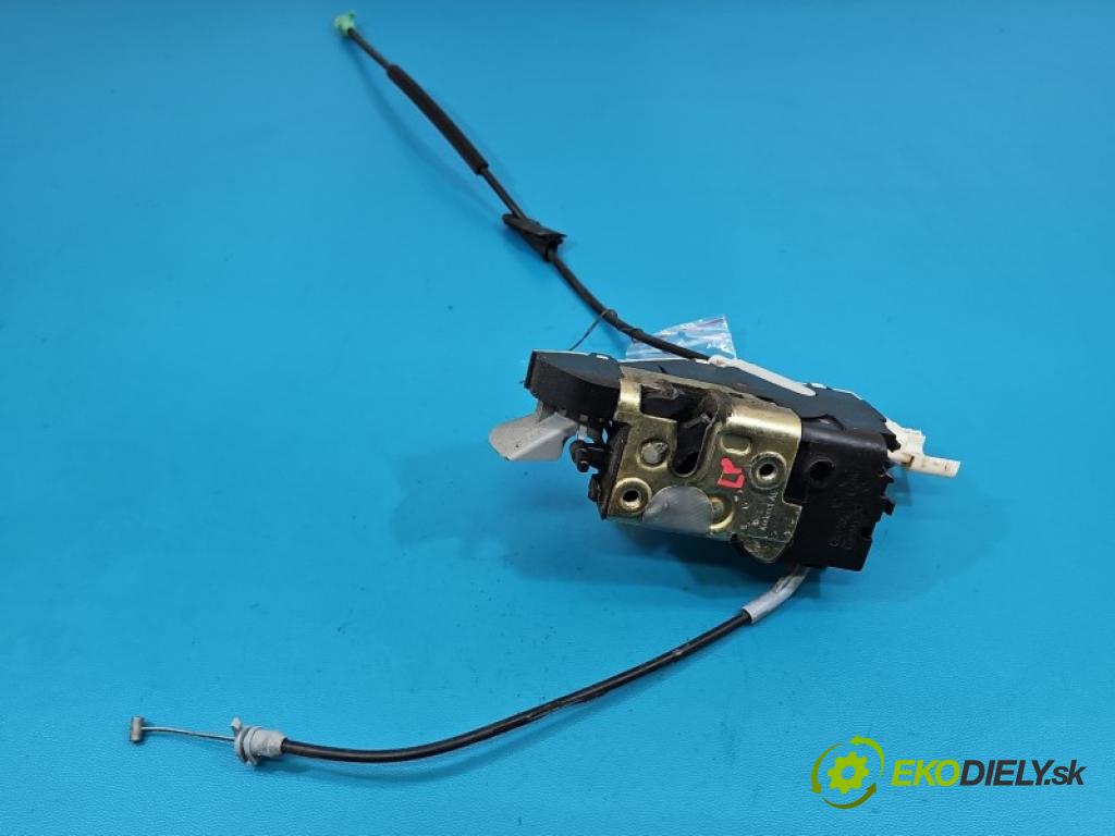 Citroen C4 I 2004-2011 1.4 16V 88 HP manual 65 kW 1360 cm3 5- zámok predné ľavý 9681331680