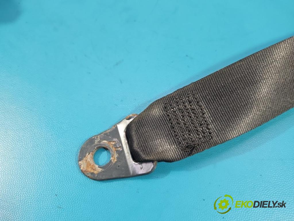 Citroen C4 I 2004-2011 1.4 16V 88 HP manual 65 kW 1360 cm3 5- pas bezpečnosť: predné ľavý