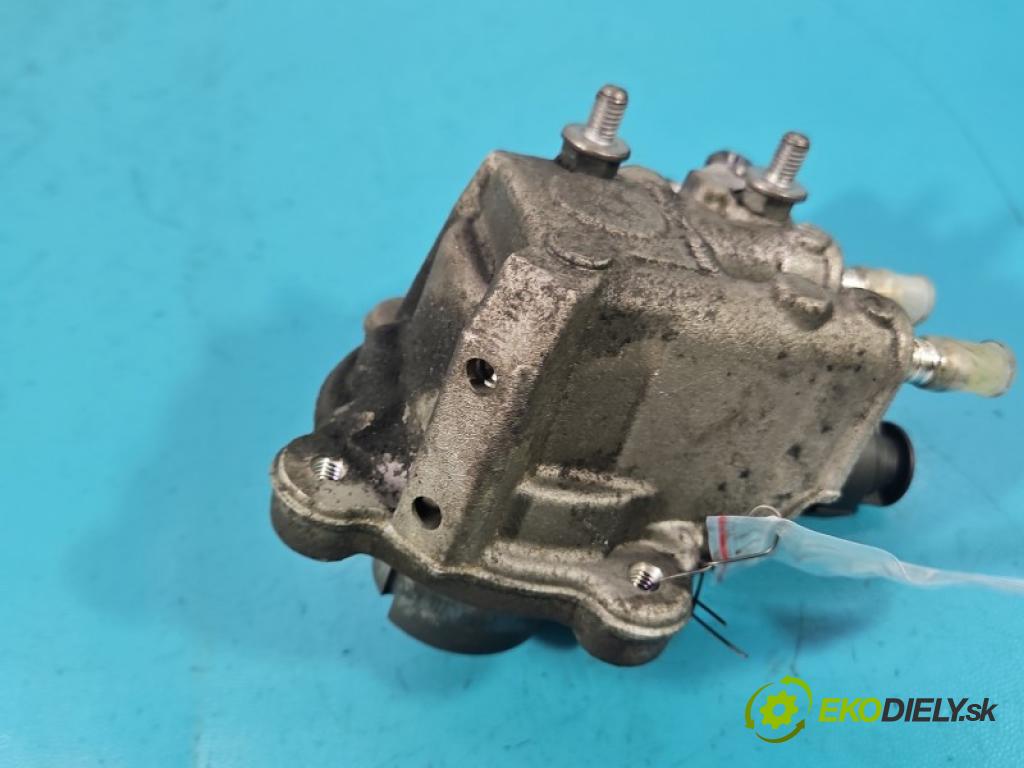 Vw Passat B7 2010-2014 2.0 tdi 140 HP automatic 103 kW 1968 cm3 5- čerpadlo vstrekovacia 0445010526 (Vstrekovacie čerpadlo)