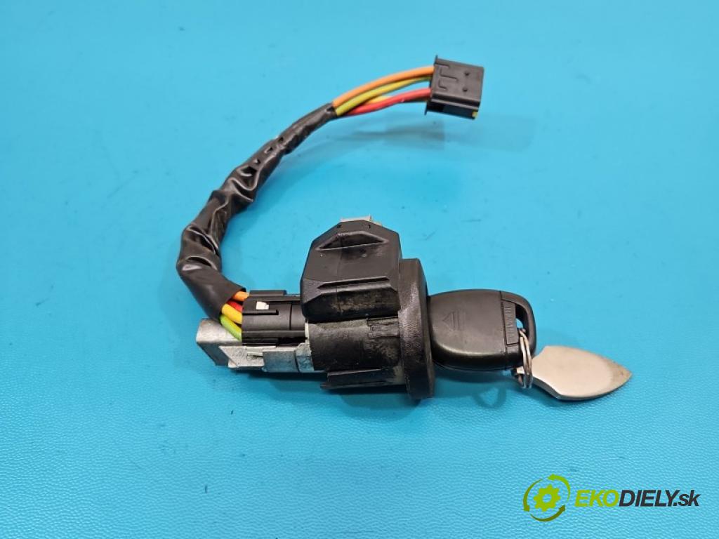 Renault Clio II 1998-2012 1.2 8V 58 HP manual 43 kW 1149 cm3 5- riadiaca jednotka motora 8200326395