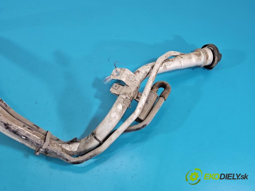 Volvo XC60 I 2008-2017 3.2 R6 automatic 179 kW 3192 cm3 5- Infuze: paliva 30769252