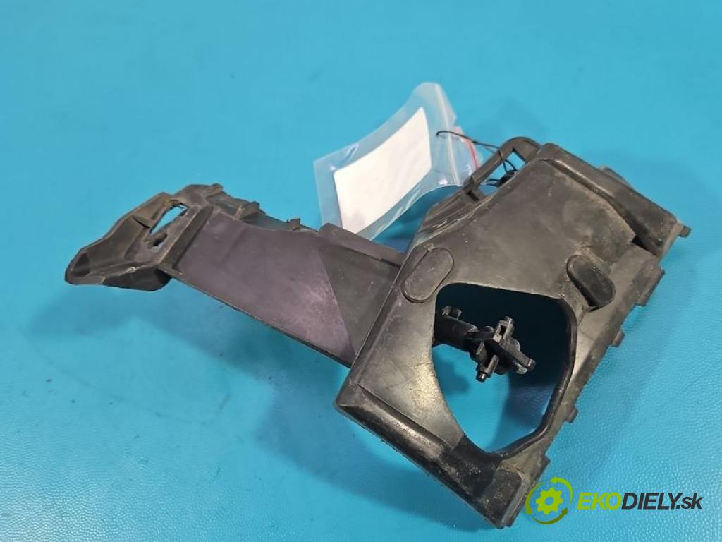 Volvo XC60 I 2008-2017 3.2 R6 automatic 179 kW 3192 cm3 5- ostřikovač reflektor: pravý 30763420