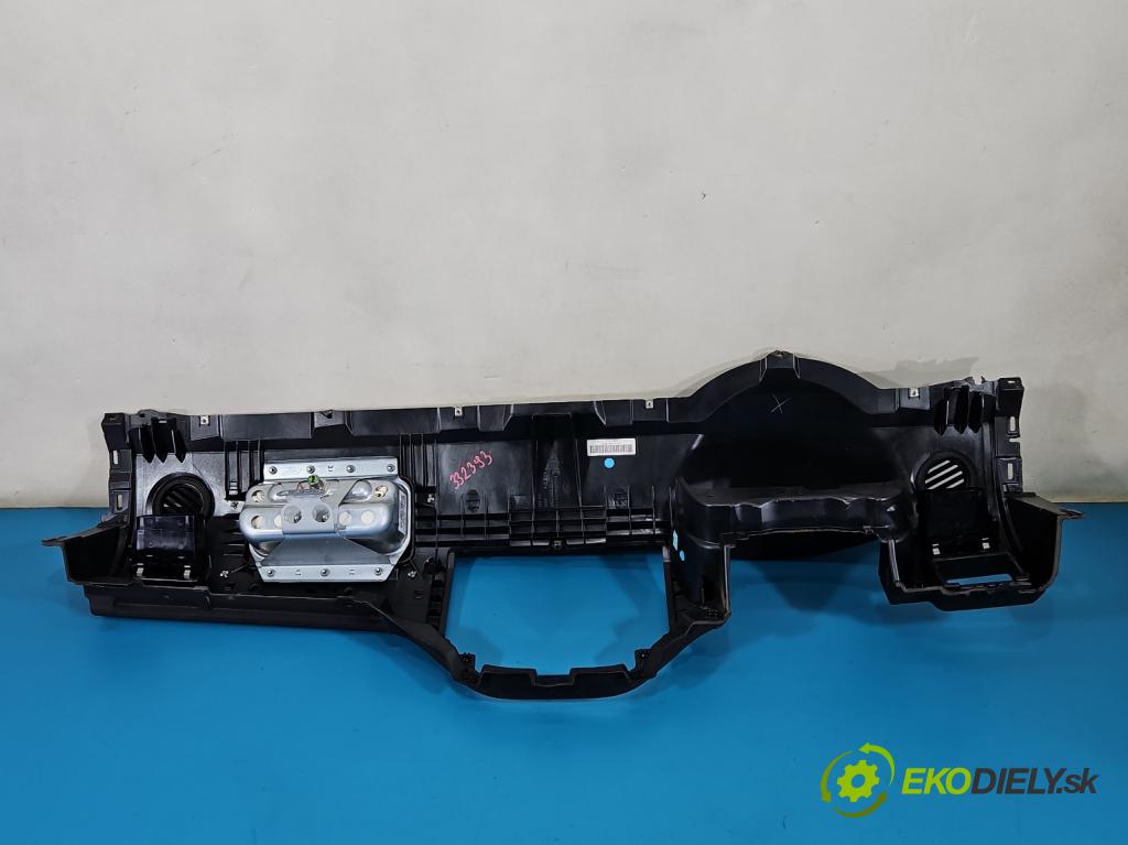 Ford Kuga Mk1 2008-2013 2.0 TDCI 136 HP manual 100 kW 1997 cm3 5- kokpit,pristrojová doska rozdeľovacia