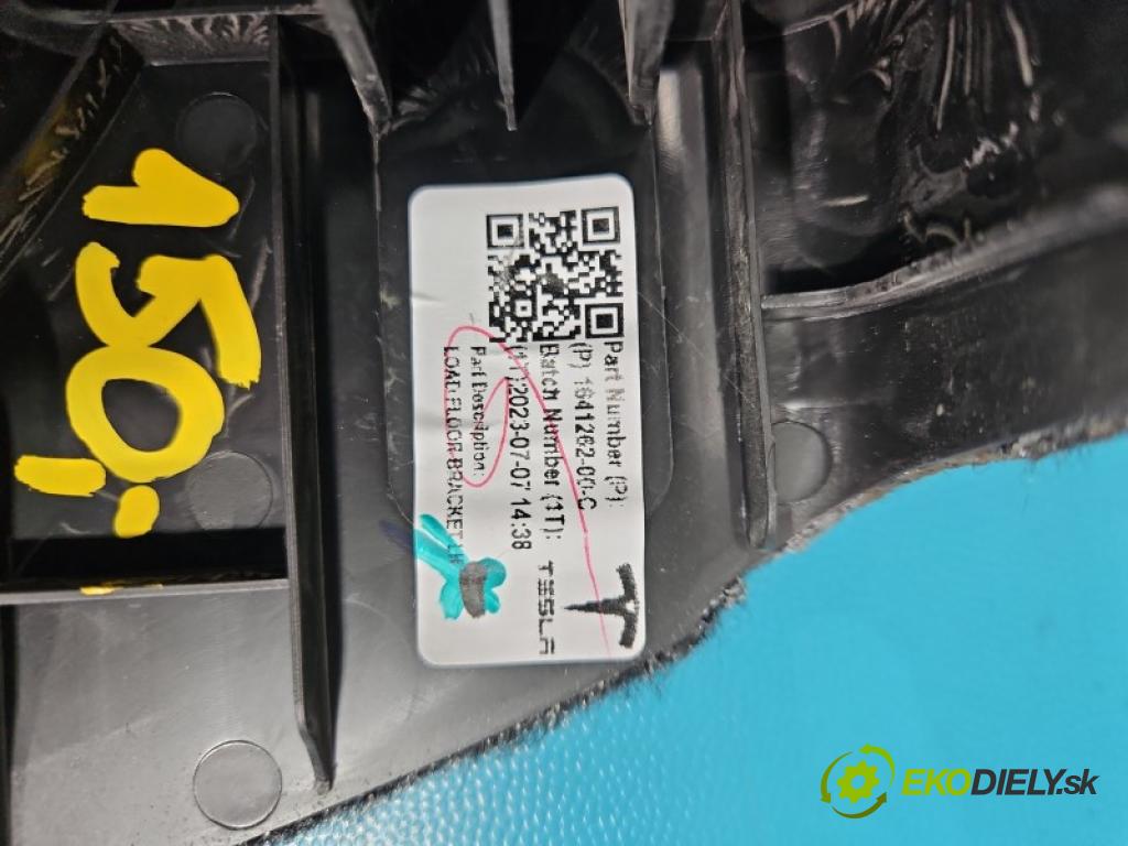 Tesla Model Y 0.0 automatic 378 kW  5- kryt 1641262-00-C