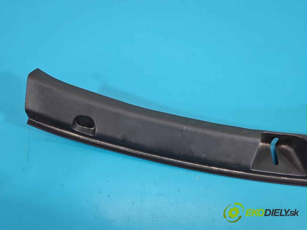 Tesla Model Y 0.0 automatic 378 kW 5- kryt plast 1497725