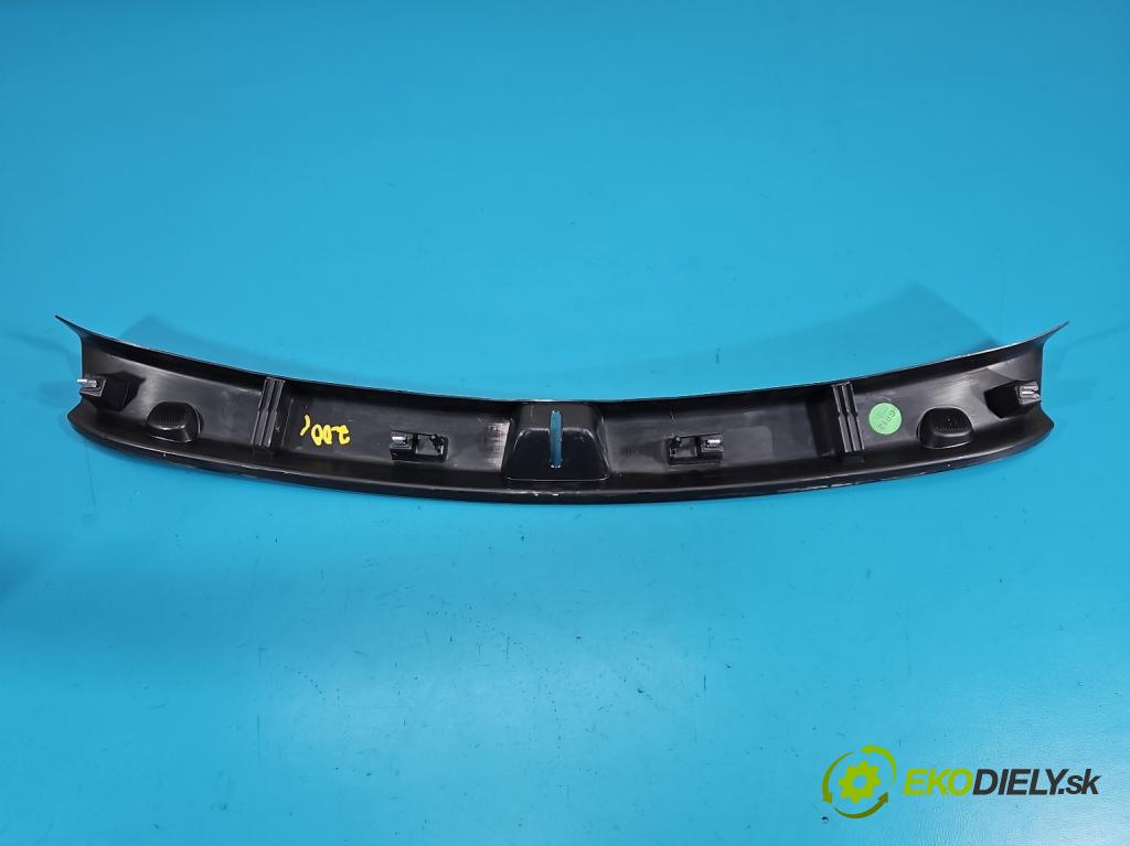 Tesla Model Y 0.0 automatic 378 kW 5- kryt plast 1497725