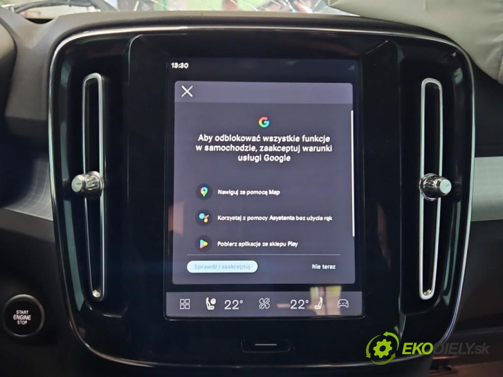 Volvo XC40 2017- 2.0 T B3 163 hp automatic 120 kW 1969 cm3 5- displej 32452266 (Přístrojová deska)