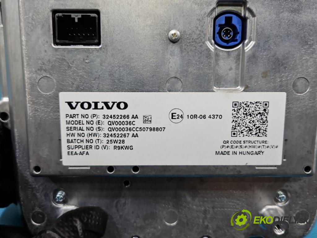 Volvo XC40 2017- 2.0 T B3 163 hp automatic 120 kW 1969 cm3 5- displej 32452266 (Přístrojová deska)