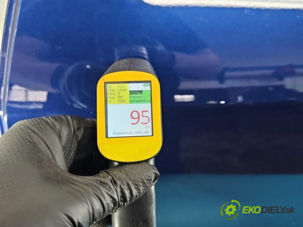 Tesla Model Y 0.0 automatic 378 kW  5- dveře zadní levé  (Klika dveří ostatní)