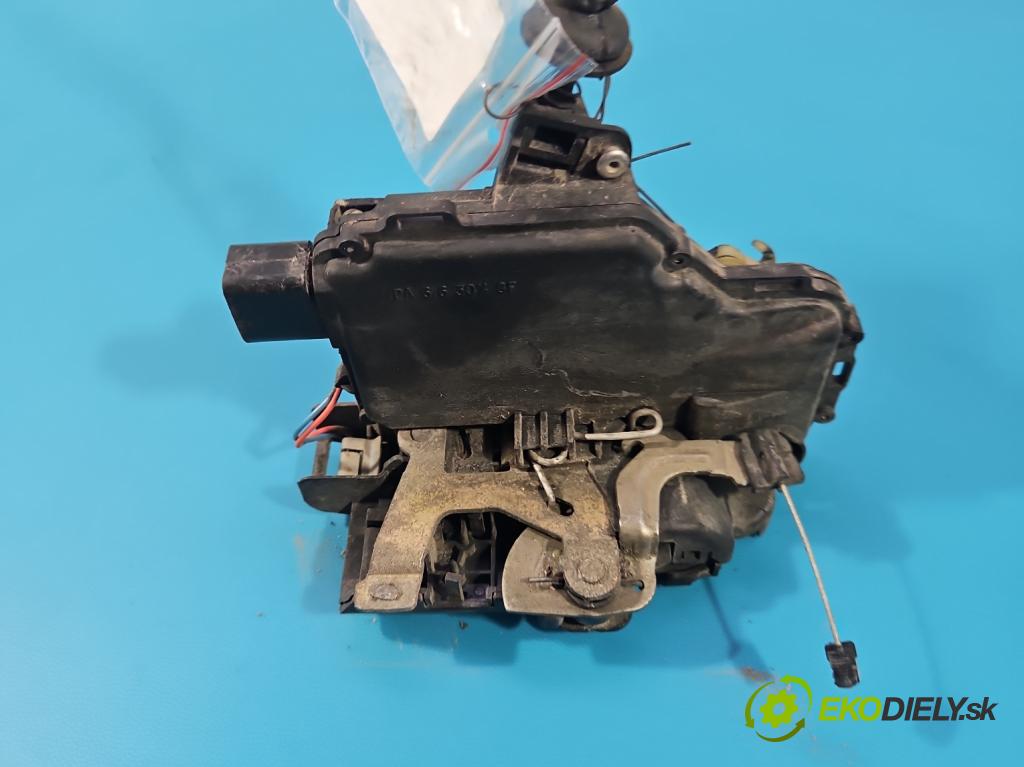 Seat Toledo II 1998-2004 1.6 8V 101 HP manual 74 kW 1595 cm3 4- zámok predné ľavý