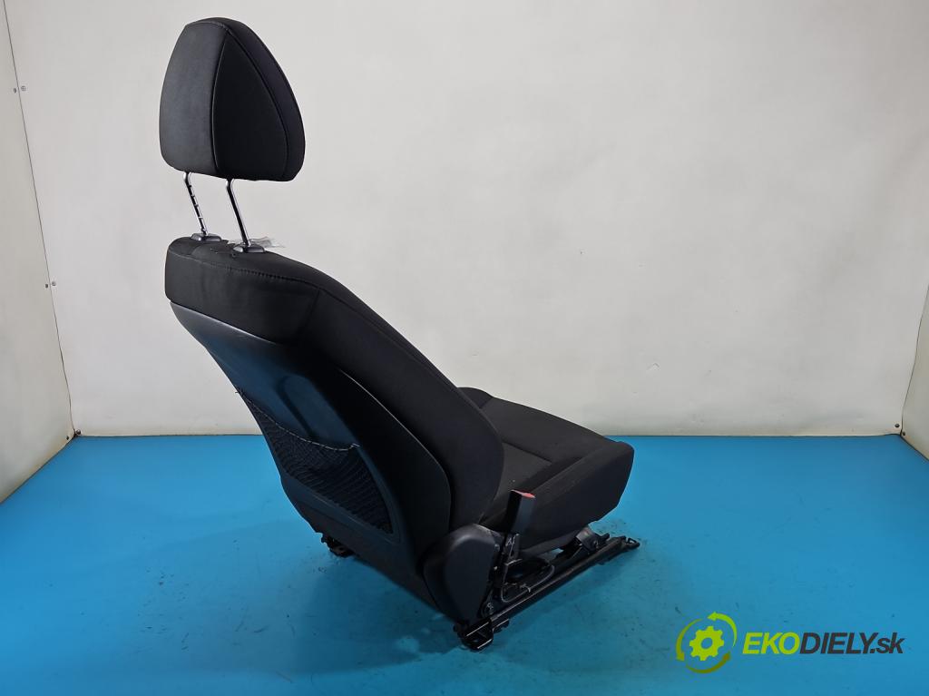 Hyundai I40 1.7 crdi 136 HP manual 100 kW 1685 cm3 5- Sedačka ľavý  (Sedadlo)