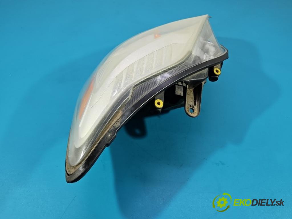Ford Kuga Mk1 2008-2013 2.0 TDCI 136 HP manual 100 kW 1997 cm3 5- Reflektor: ľavý 8V41-13W030-AE (Kľučka dverí ostatné)