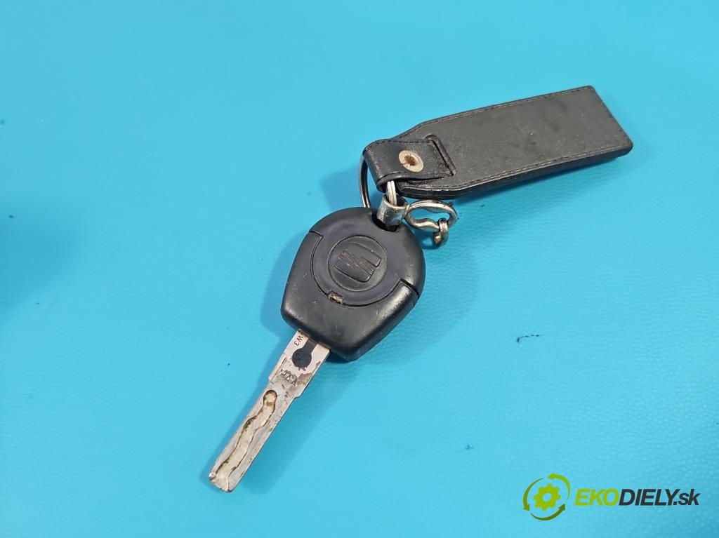 Seat Toledo II 1998-2004 1.6 8V 101 HP manual 74 kW 1595 cm3 4- Spínačka 4B0905851C (Spínacia skrinka)