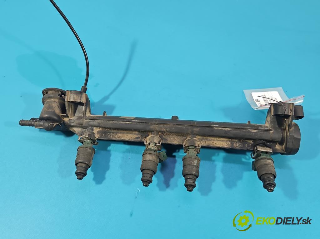 Seat Toledo II 1998-2004 1.6 8V 101 HP manual 74 kW 1595 cm3 4- vstrek benzín 037906031AA