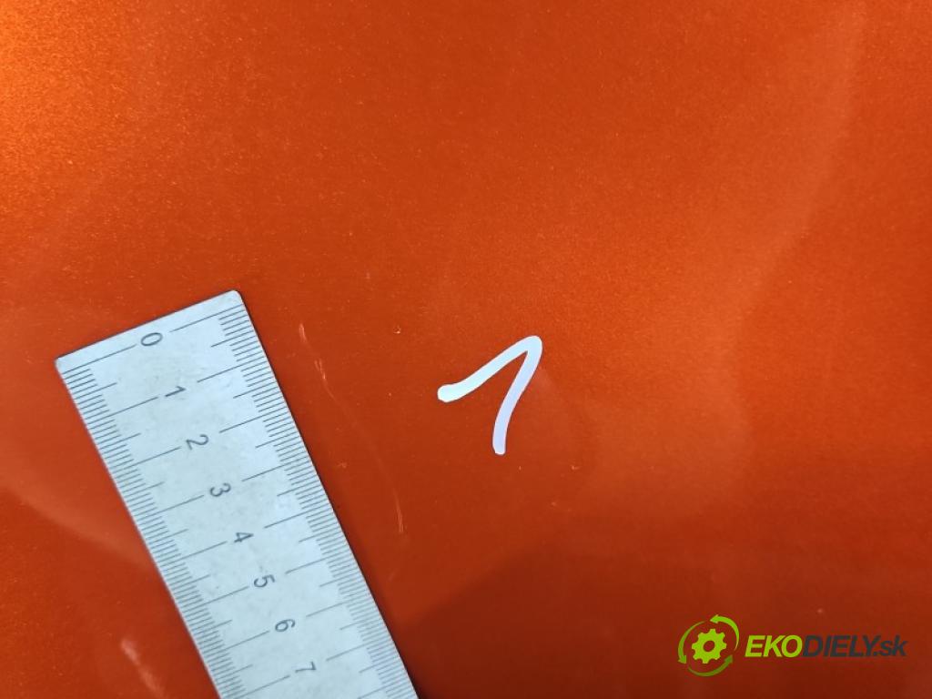 Renault Clio V 2019- 1.6 16v 91KM automatic 67 kW 1598 cm3 5- dveře zadní pravé  (Klika dveří ostatní)