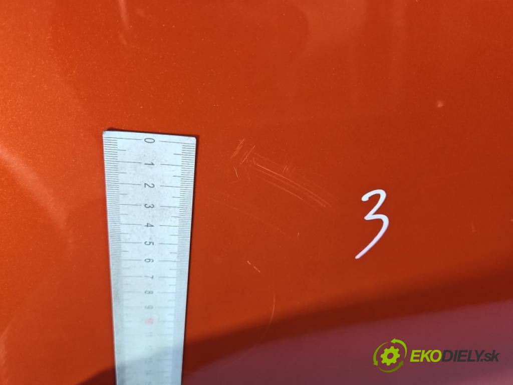 Renault Clio V 2019- 1.6 16v 91KM automatic 67 kW 1598 cm3 5- dveře zadní pravé  (Klika dveří ostatní)