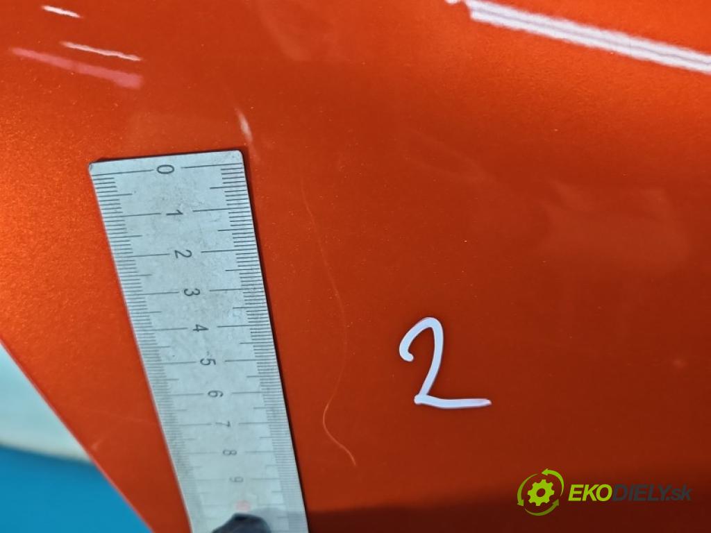 Renault Clio V 2019- 1.6 16v 91KM automatic 67 kW 1598 cm3 5- dveře zadní pravé  (Klika dveří ostatní)