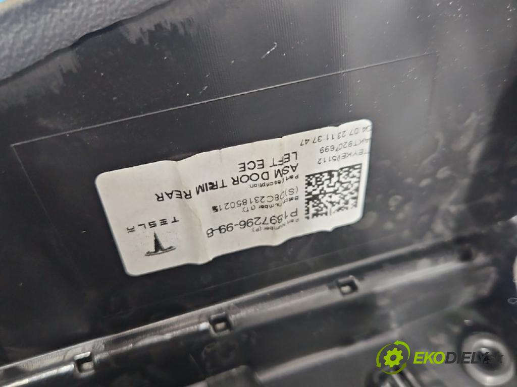 Tesla Model Y 0.0 automatic 378 kW 5- Čalounictví: dvere zadné ľavé 1641813-00-A