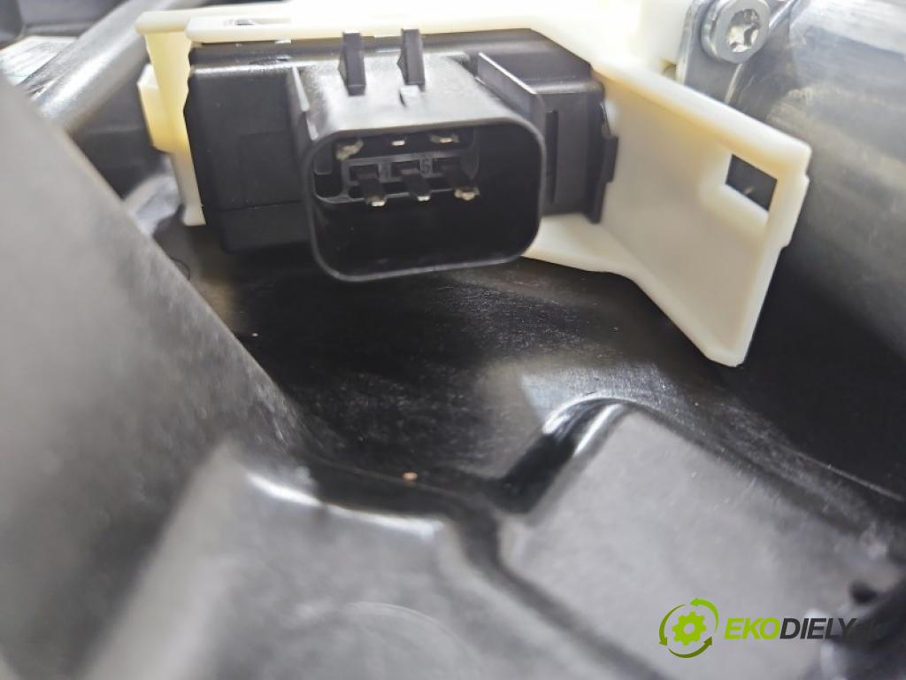 Tesla Model Y 0.0 automatic 378 kW  5- mechanismus stahování zadní pravý 1495513-00-G