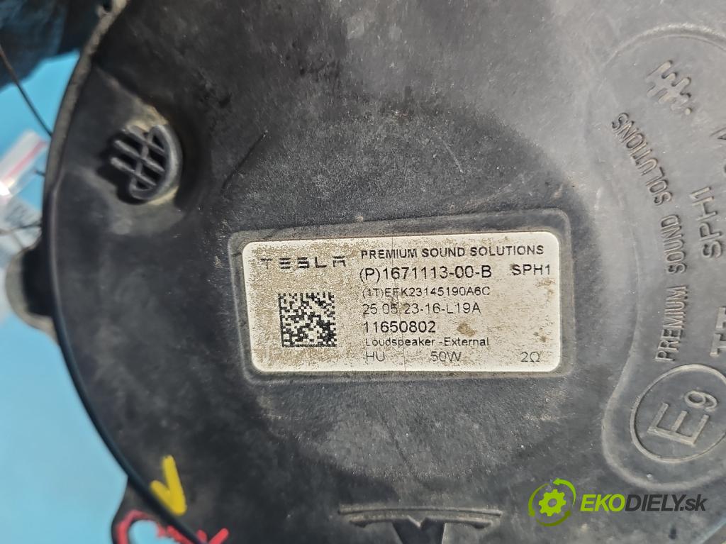 Tesla Model Y 0.0 automatic 378 kW 5- Reproduktor 1671113-00-B