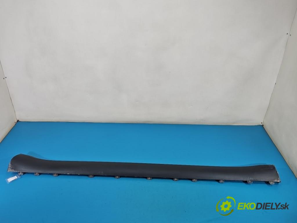 Tesla Model Y 0.0 automatic 378 kW  5- lišta práh: pravé 1497744-00-D (Prahová lišta)