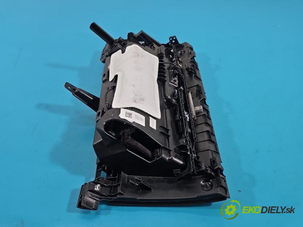 Tesla Model Y 0.0 automatic 378 kW  5- kastlík 1643118-00-A