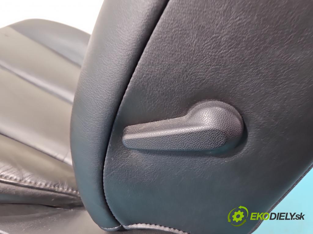 Mazda Cx-7 2.2 MZR-CD: 173KM manual 127 kW 2184 cm3 5- Sedačka ľavý  (Sedadlo)