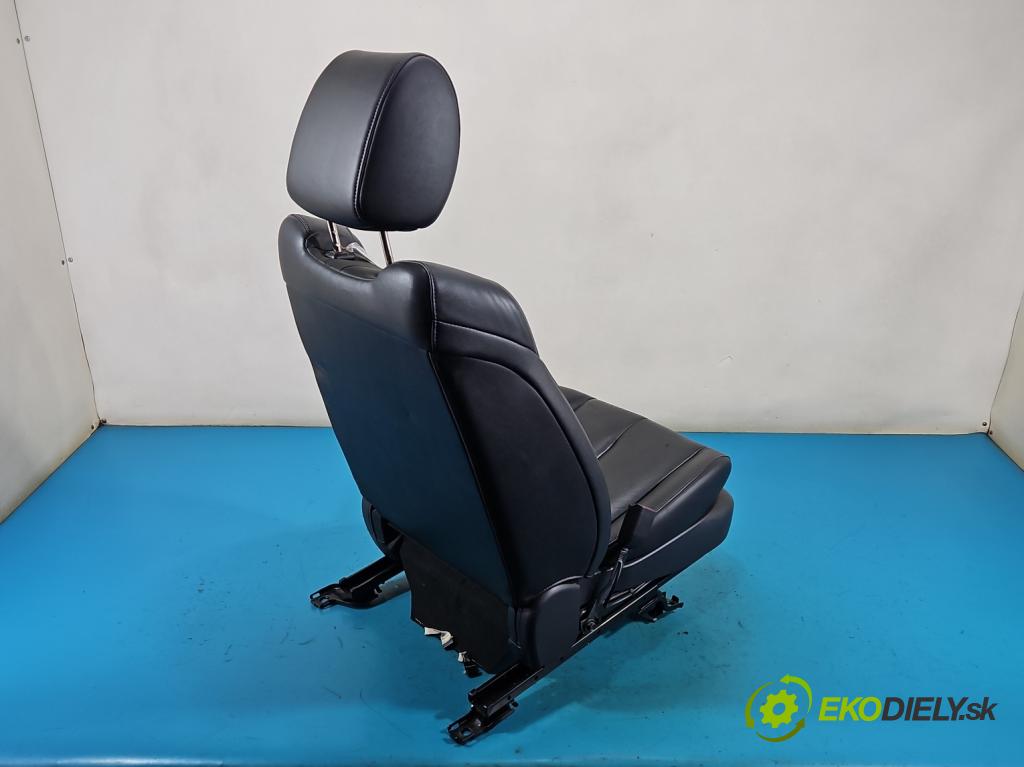 Mazda Cx-7 2.2 MZR-CD: 173KM manual 127 kW 2184 cm3 5- Sedačka ľavý  (Sedadlo)