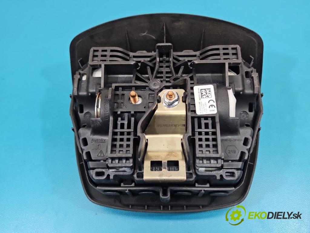 Mercedes Citan W415 2012- 1.5 cdi 90 hp manual 66 kW 1461 cm3 5- Polštář: vzduch: Řidič: 985103152R (Airbag)