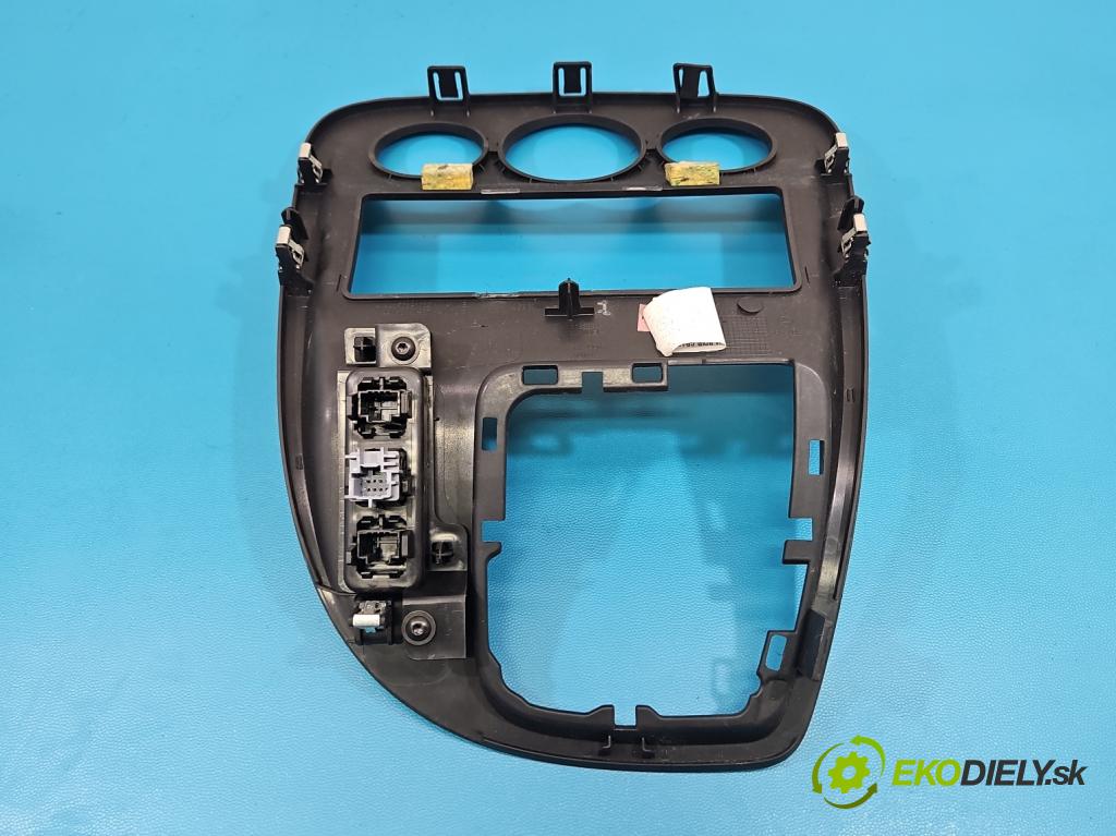 Mercedes Citan W415 2012- 1.5 cdi 90 HP manual 66 kW 1461 cm3 5- kryt plast A4156891737