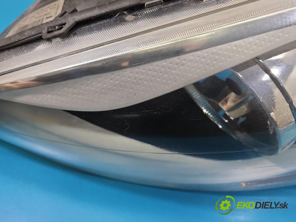 Volvo XC60 I 2008-2017 3.2 R6 automatic 179 kW 3192 cm3 5- Reflektor: ľavý 30763143 (Kľučka dverí ostatné)
