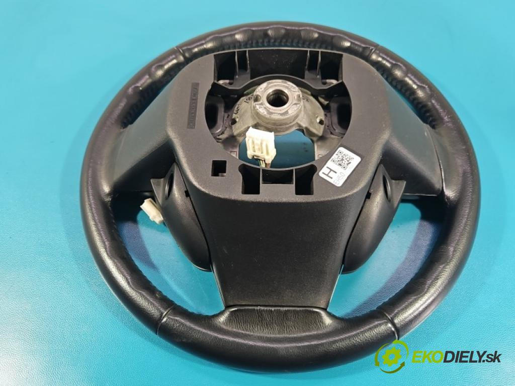 Mazda Cx-7 2.2 MZR-CD: 173KM manual 127 kW 2184 cm3 5- volant  (Volant)