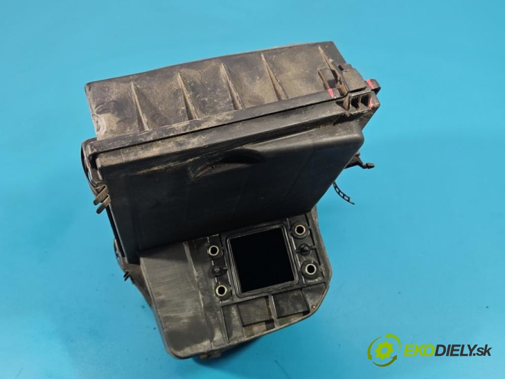 Audi 80 B4 1991-1994 2.0 8V 116 HP manual 85 kW 1984 cm3 4- obal filtra vzduchu 037129607A (Obal vzduchového filtra)