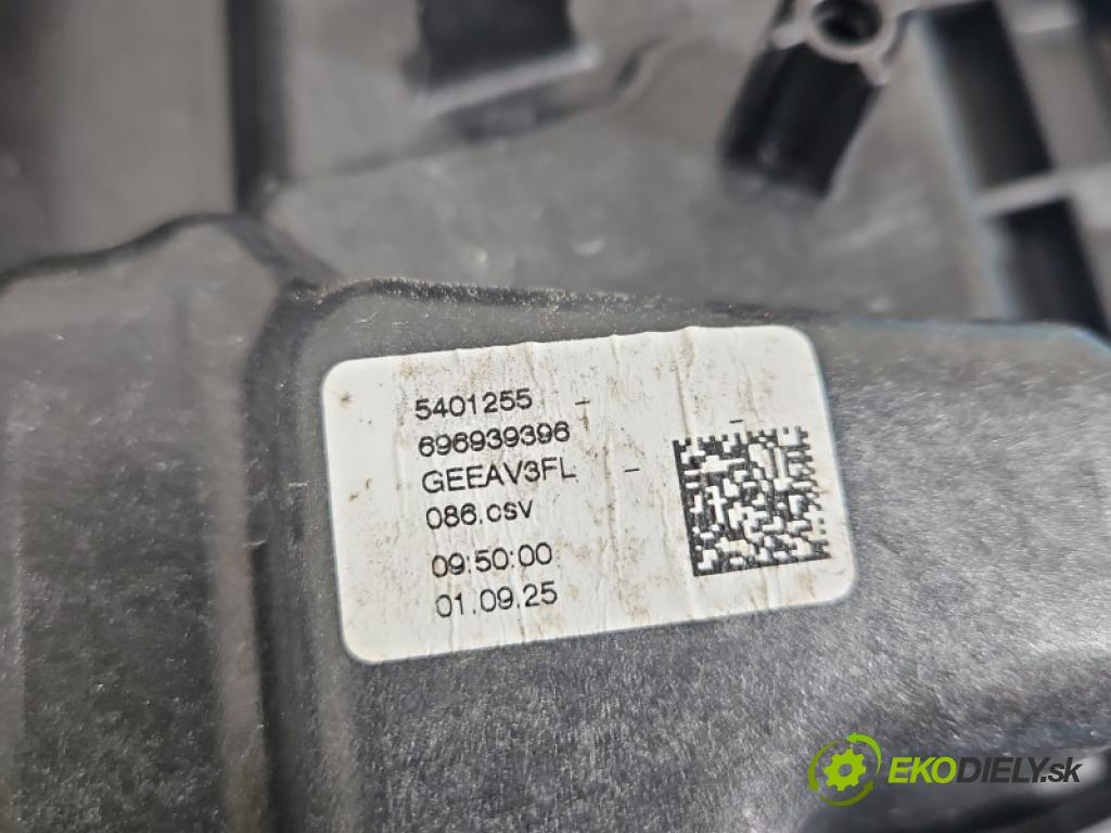Volvo XC40 2017- 2.0 T B3 163 hp automatic 120 kW 1969 cm3 5- mechanismus stahování přední levý 31674755