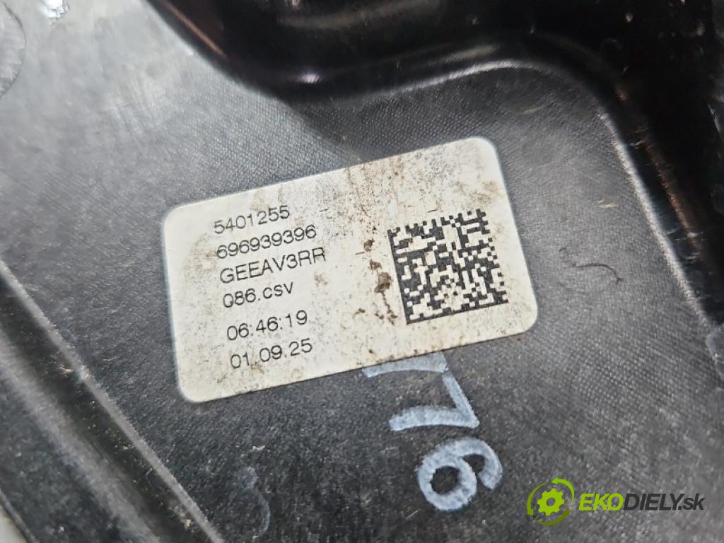 Volvo XC40 2017- 2.0 T B3 163 hp automatic 120 kW 1969 cm3 5- mechanismus stahování zadní pravý 32283266