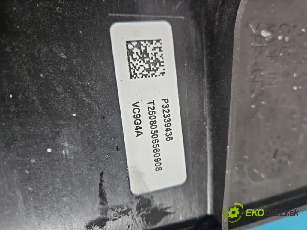 Volvo XC40 2017- 2.0 T B3 163 hp automatic 120 kW 1969 cm3 5- ventilátor chladič P32339436
