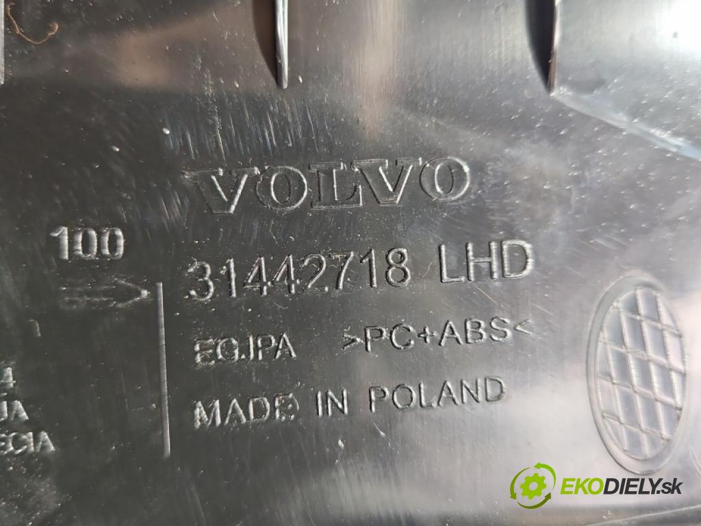 Volvo XC40 2017- 2.0 T B3 163 hp automatic 120 kW 1969 cm3 5- kastlík 31442718