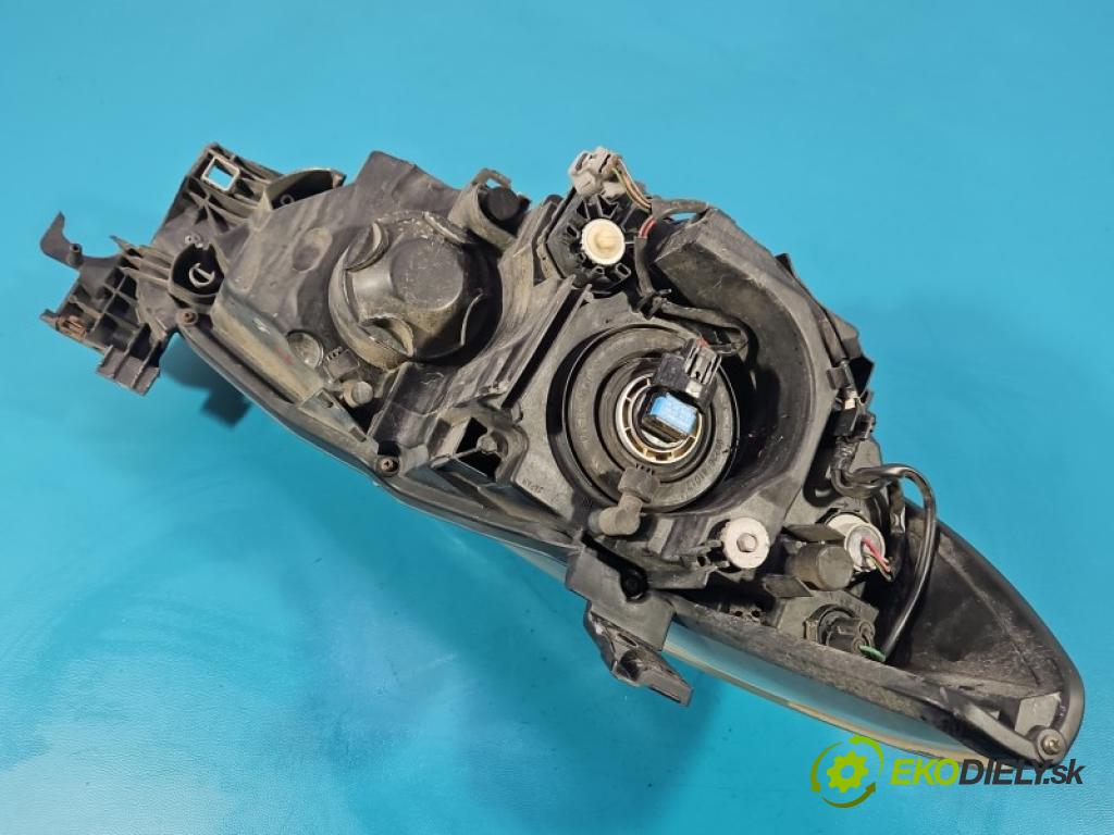 Mazda 6 III GJ 2012-2024 2.0 16V 145 HP manual 107 kW 1998 cm3 5- Reflektor: ľavý GHR4-51040 (Kľučka dverí ostatné)