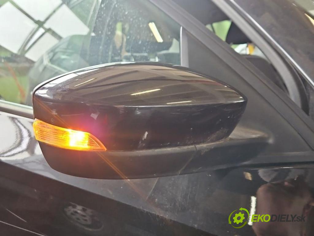 Skoda Fabia III 2014-2021 1.0 TSI 95 HP manual 70 kW 999 cm3 5- zrkadlo pravé  (Kľučka dverí ostatné)