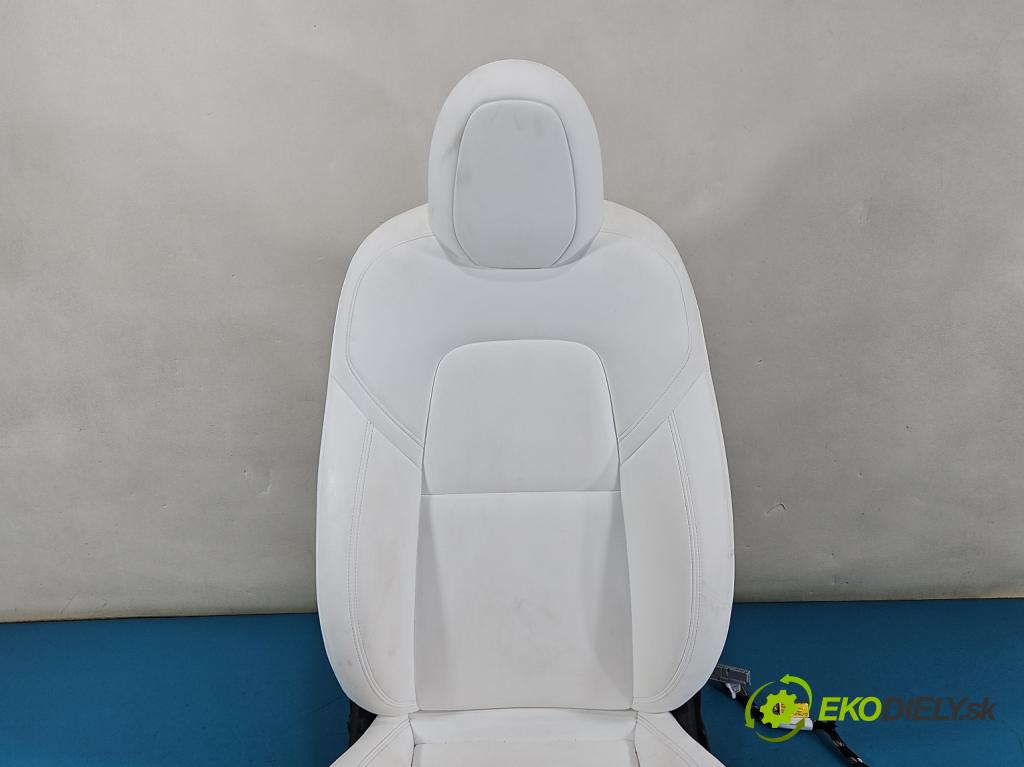 Tesla Model Y 0.0 automatic 378 kW 5- Sedačka pravý (Sedadlo)