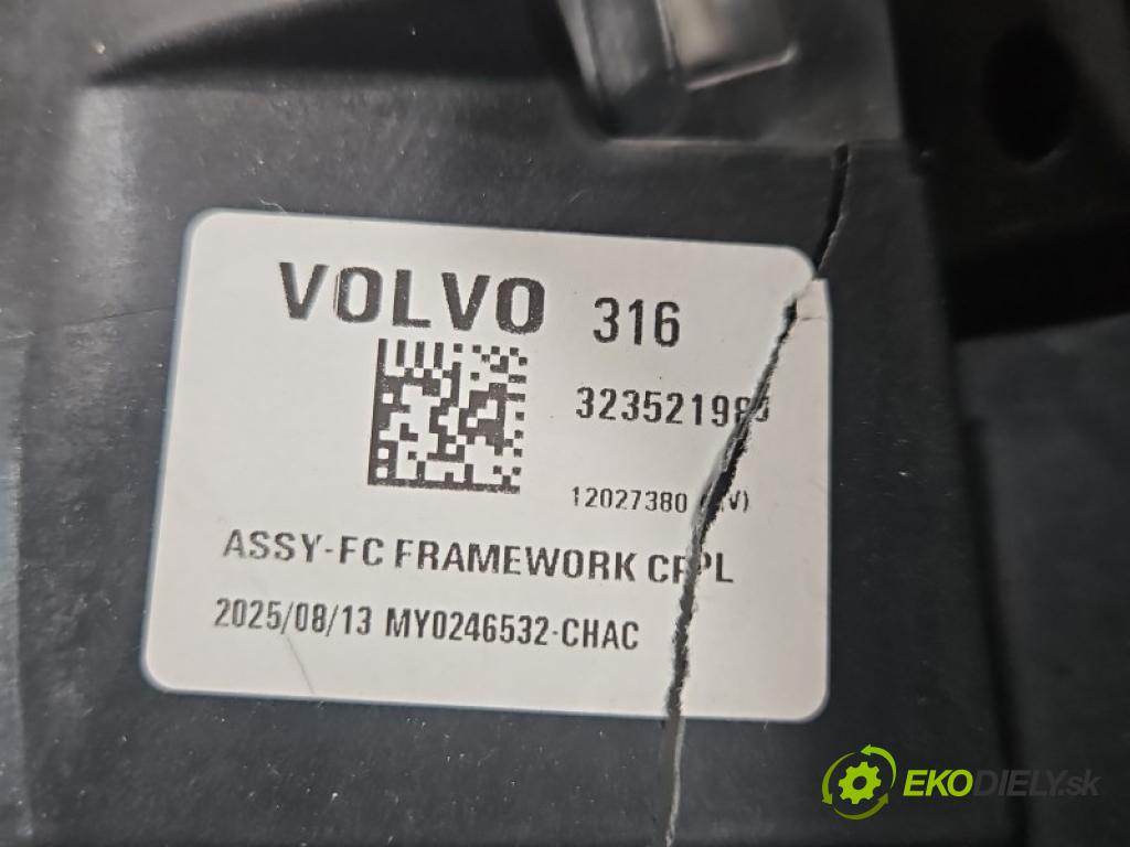 Volvo XC40 2017- 2.0 T B3 163 HP automatic 120 kW 1969 cm3 5- operadlo 323521980 (Lakťová opierka)