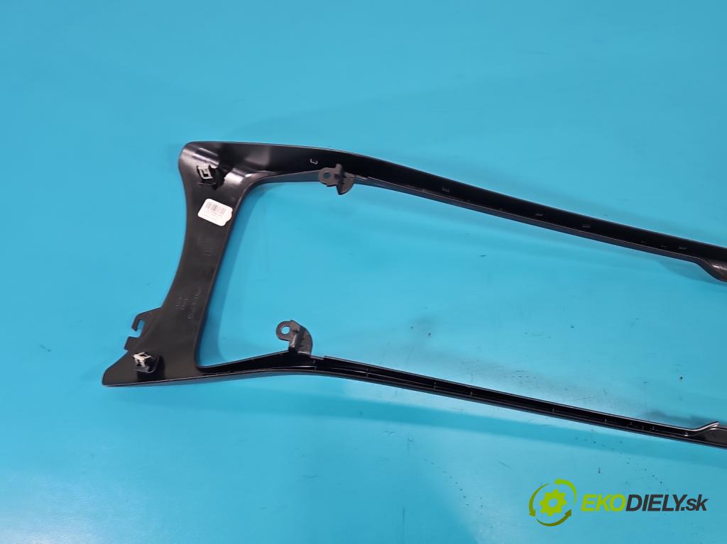 Volvo XC40 2017- 2.0 T B3 163 HP automatic 120 kW 1969 cm3 5- kryt plast 32226897