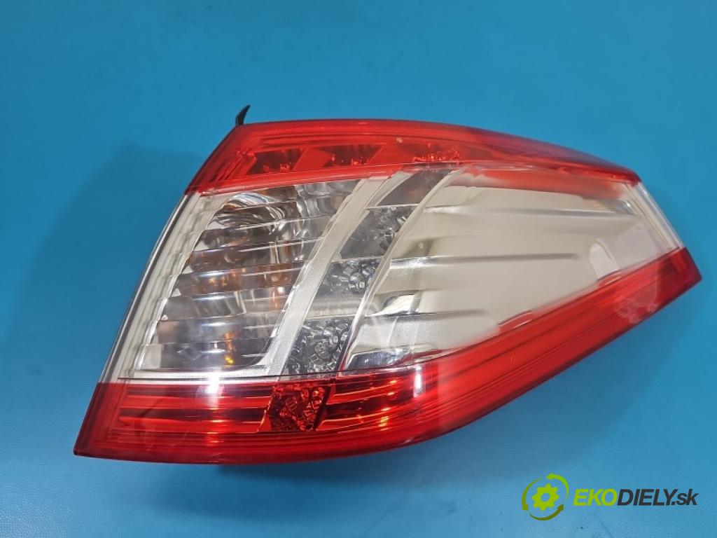 Peugeot 508 I 2010-2018 2.0 hdi 163 hp automatic 120 kW 1997 cm3 5- světlo zadní pravé blatník: 9686779680
