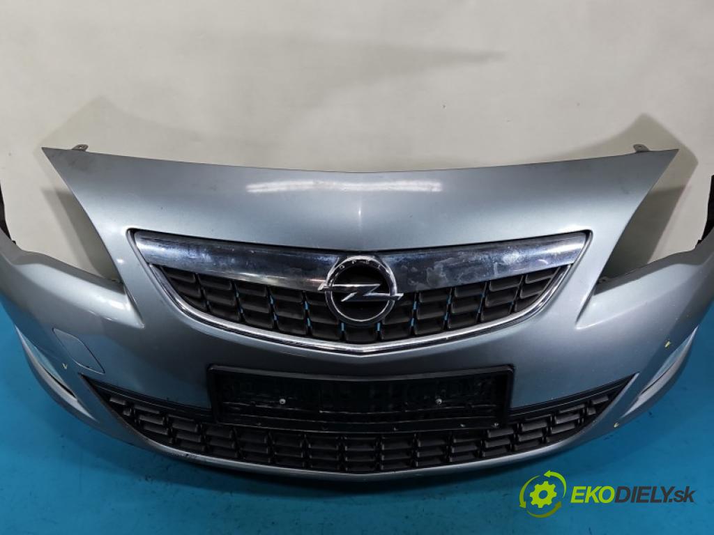 Opel Astra IV 2009-2015 1.7 cdti 110 hp manual 81 kW 1686 cm3 5- nárazník přední  (Klika dveří ostatní)