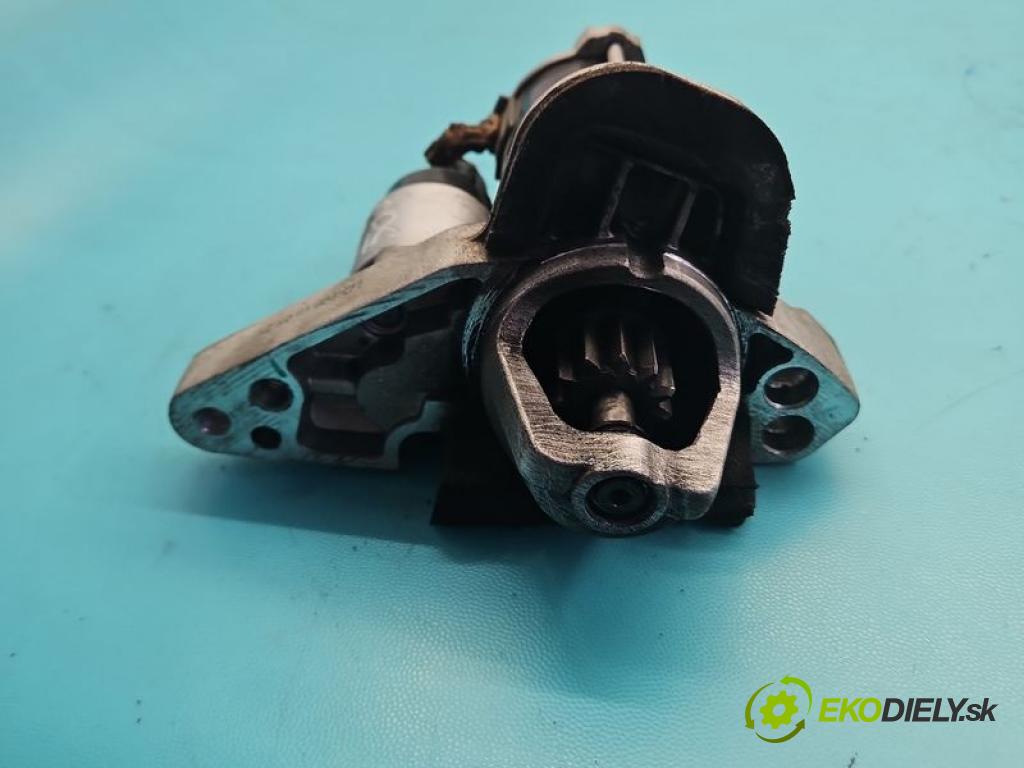 Renault Captur II 2019- 1.3 140 hp manual 103 kW 1332 cm3 5- startér: 233001560R (Startér)