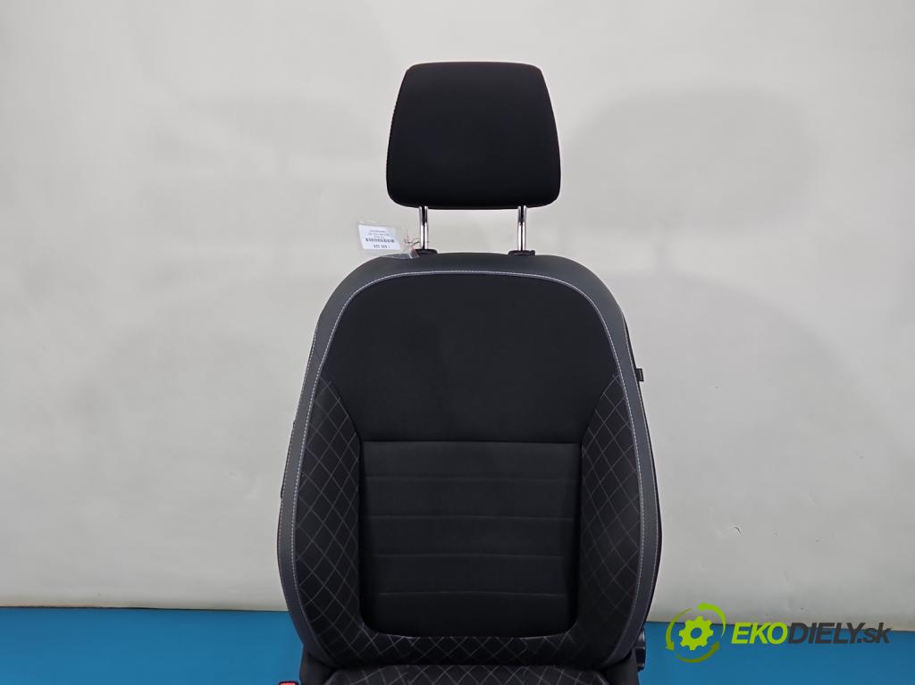 Skoda Fabia III 2014-2021 1.0 TSI 95 HP manual 70 kW 999 cm3 5- Sedačka ľavý (Sedadlo)