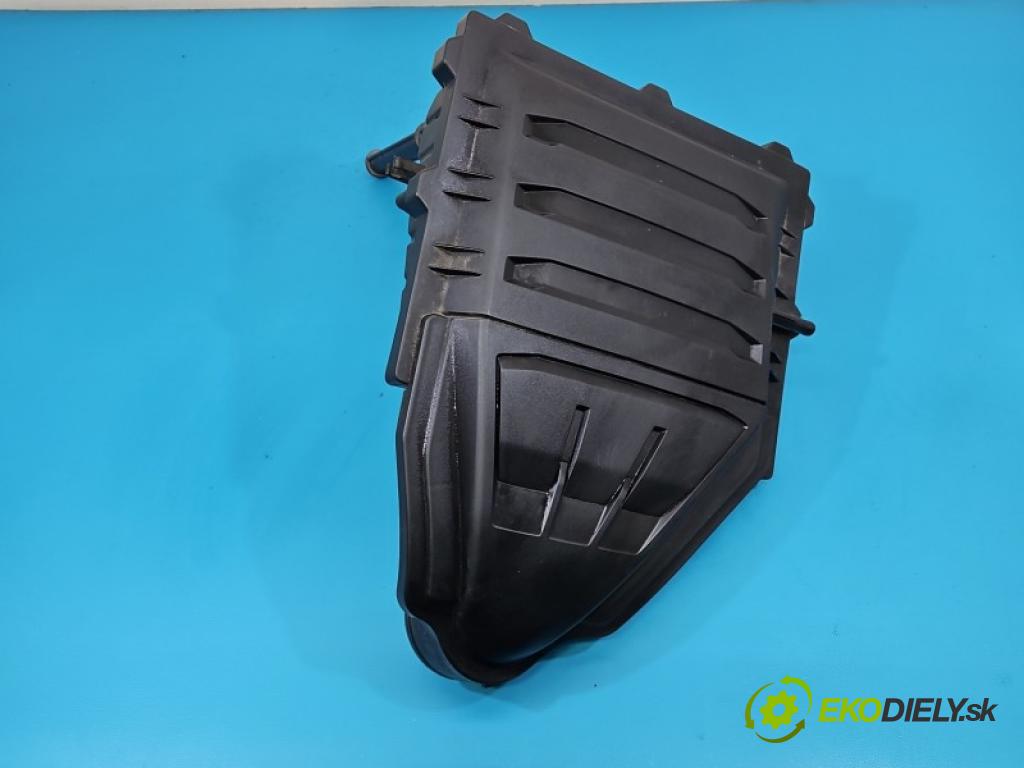 Skoda Fabia III 2014-2021 1.0 TSI 95 HP manual 70 kW 999 cm3 5- obal filtra vzduchu 04C129620A (Obal vzduchového filtra)