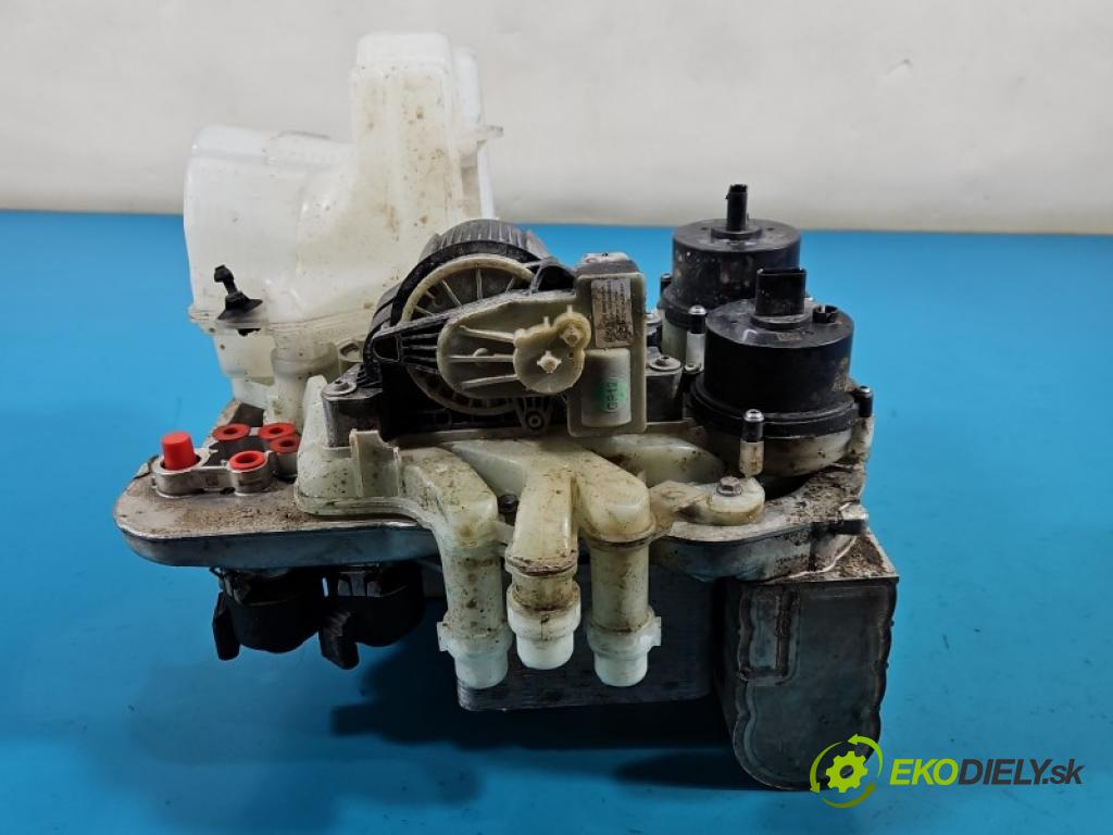 Tesla Model Y 0.0 automatic 378 kW  5- Distributor: 1613703-00-B