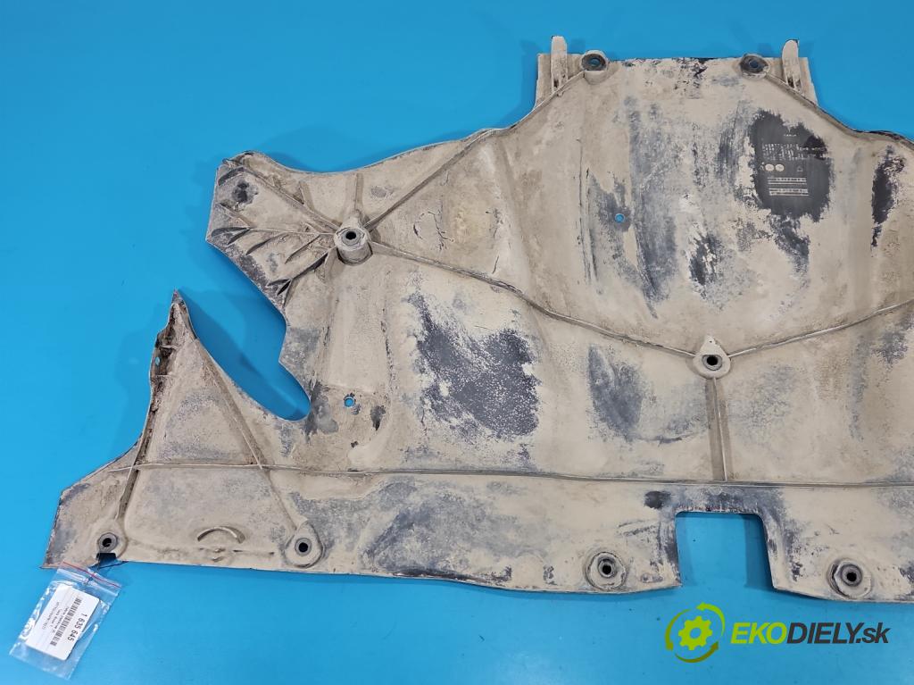 Tesla Model Y 0.0 automatic 378 kW 5- kryt plast 1498771-00-E