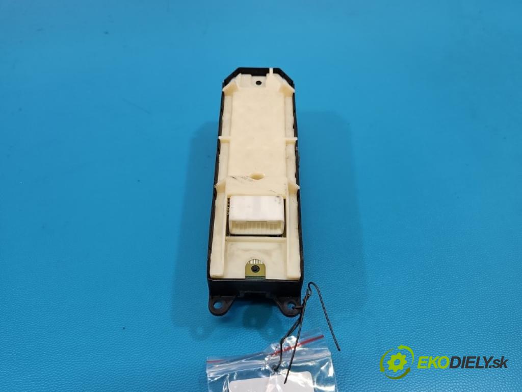 Toyota Prius III XW30 2009-2015 1.8 16V 99 hp automatic 73 kW 1798 cm3 5- Přepínač oken zpětných zrcátek 84040-33100